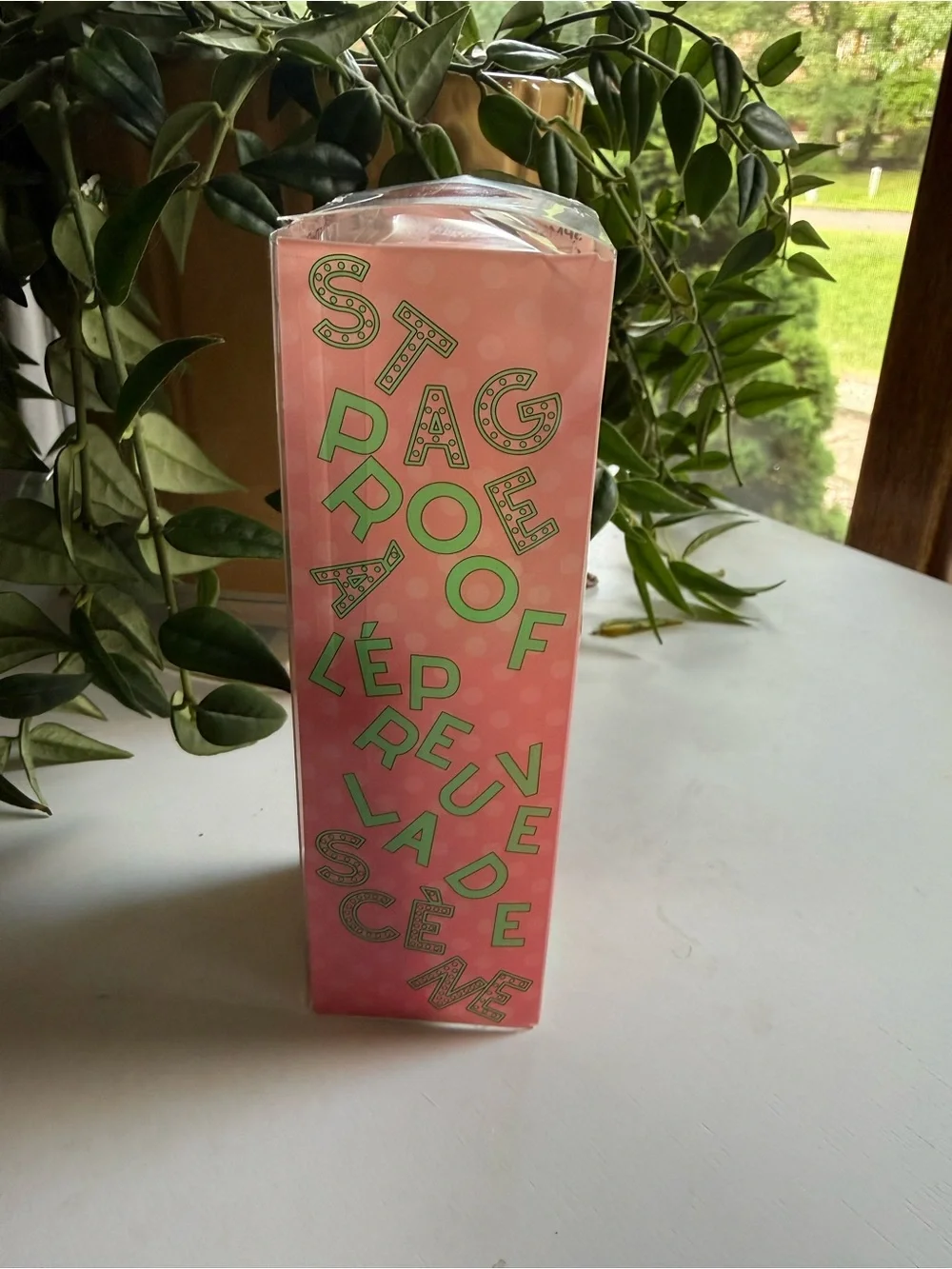 KimChi Chic Matte Setting Spray - Pink & Mint Bottle